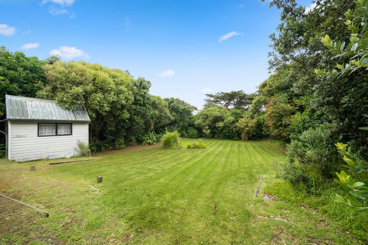 Wharerata - Otaki Beach Holiday Home エクステリア 写真