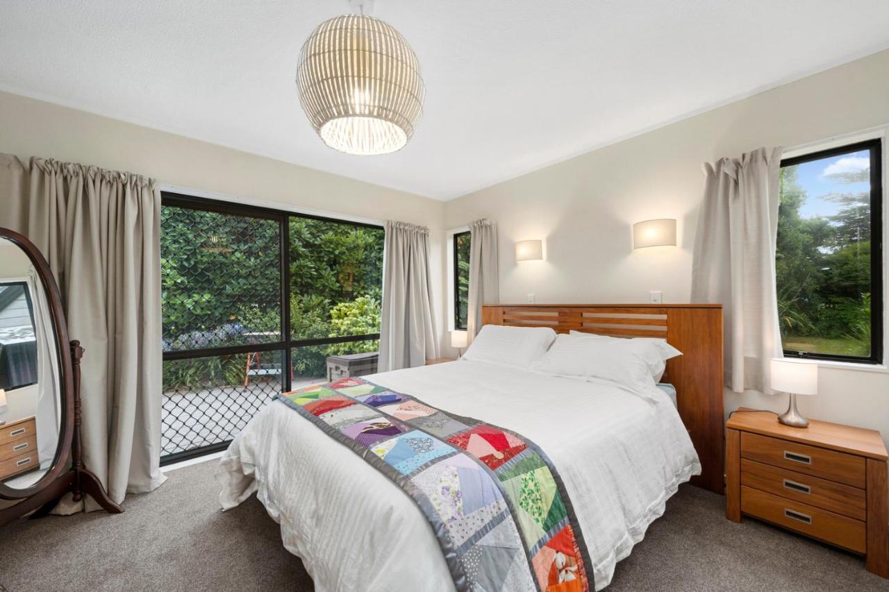 Wharerata - Otaki Beach Holiday Home エクステリア 写真