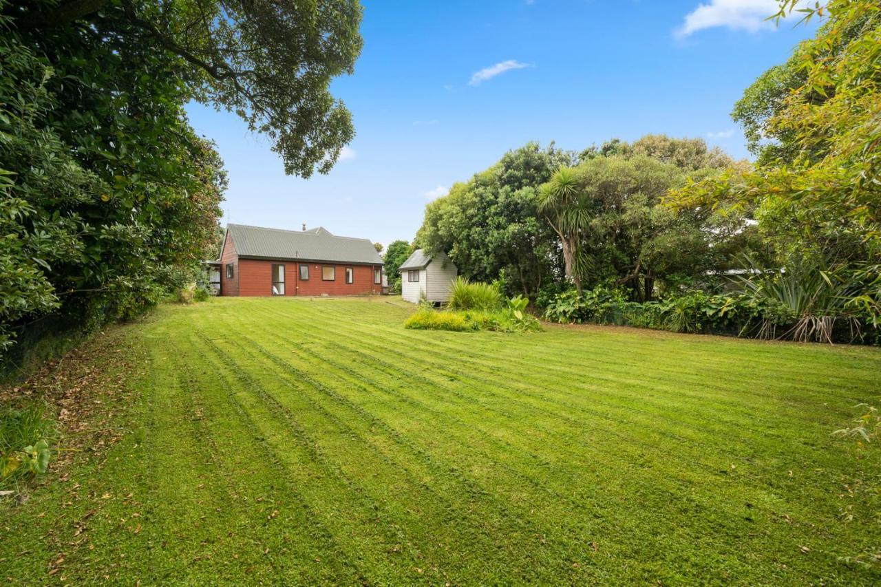 Wharerata - Otaki Beach Holiday Home エクステリア 写真